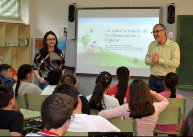 «La Fraternidad es saludable» imparte charlas sobre alimentación e higiene a 220 alumnos de Puertollano
